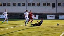 Divizní fotbalové derby: MFK Trutnov - TJ Dvůr Králové nad Labem.