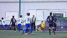 Fotbalisté Trutnova v podzimní derniéře přestříleli Velké Hamry 5:2. Hattrickem se blýskl Matějka.