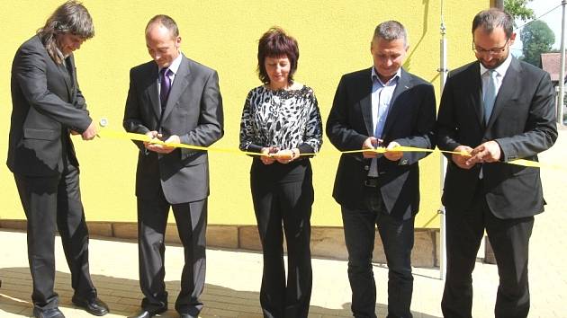 Mateřská škola se rozšířila a oblékla nově