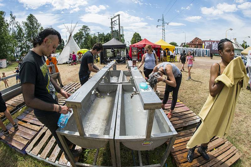 Festival nejtvrdší hudby Obscene Extreme vyvrcholil v Trutnově v areálu letního kina na Bojišti. Byl to 21. ročník.