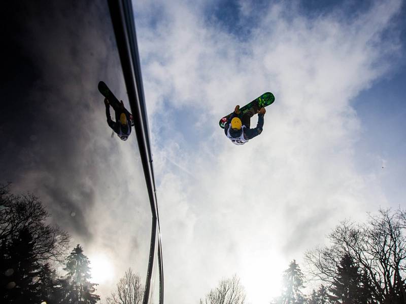 Otočky, salta, adrenalin. Akrobaté divákům brali dech