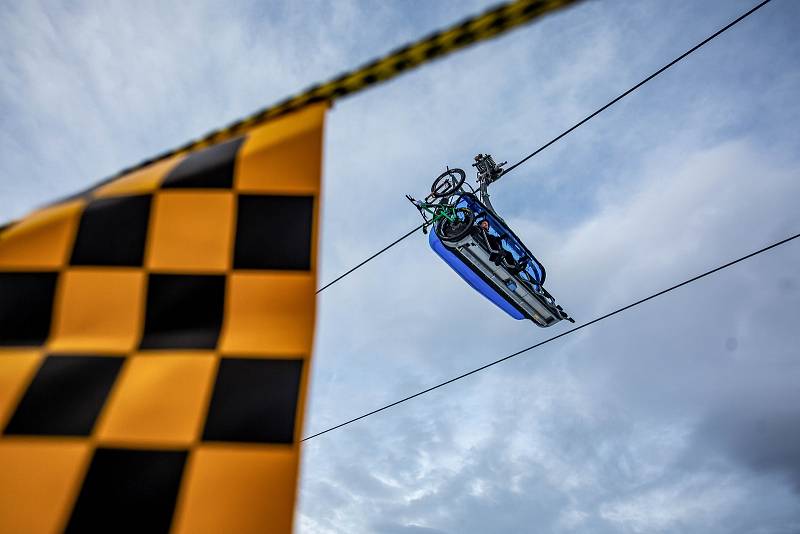 Chinese DownHill 2020 ve Špindlerově Mlýně.