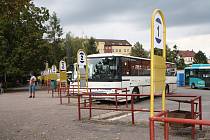 Radnice ve Dvoře Králové chce získat do svého vlastnictví autobusové nádraží. Kupní smlouva se společností Arriva je připravená.