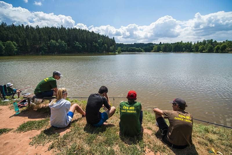 Rybářské závody na Dolcích u Trutnova.