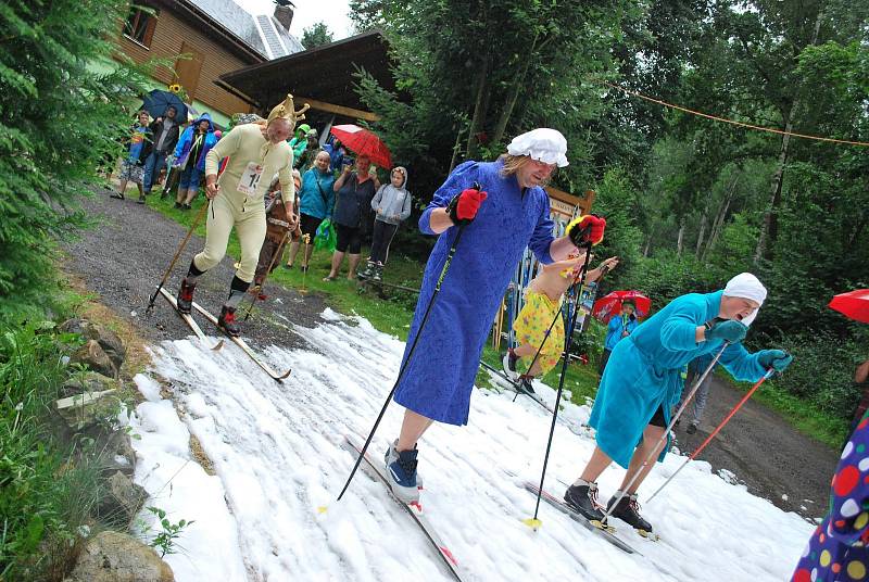 V srpnu na lyžích. V Havlovicích uspořádali letní běh na běžkách.