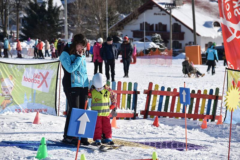 V lyžařské škole v krkonošském Strážném se učí lyžovat děti zpravidla od tří let.