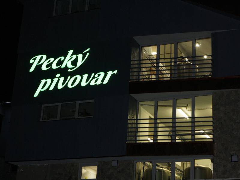 V sobotu byl slavnostně otevřen Pecký pivovar