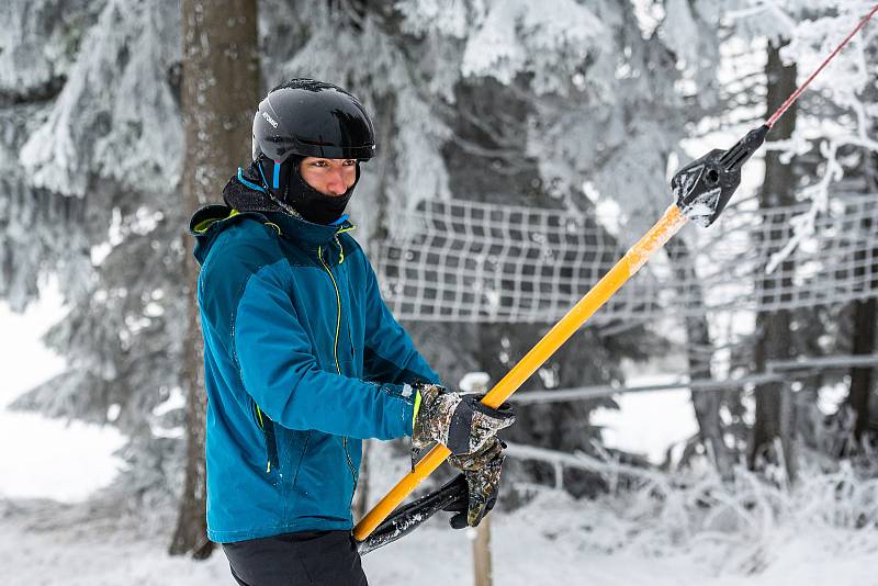 Skiareál Malá Úpa zahájil v sobotu 3. prosince 2022 lyžařskou sezonu.