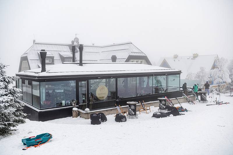 Skiareál Malá Úpa zahájil v sobotu 3. prosince 2022 lyžařskou sezonu.