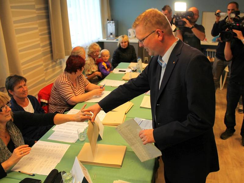 Ministr Bělobrádek u voleb