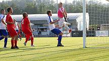 OKRESNÍ DERBY se hrálo na vrchlabském stadionu, kde domácí rezerva porazila Úpici 1:0 trefou Finka ze 78. minuty.