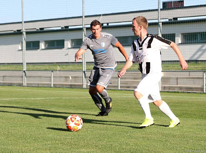 Červený Kostelec pomohl porazit křídelní záložník Patrik Hladík, jenž na oba vrchlabské góly přihrál.