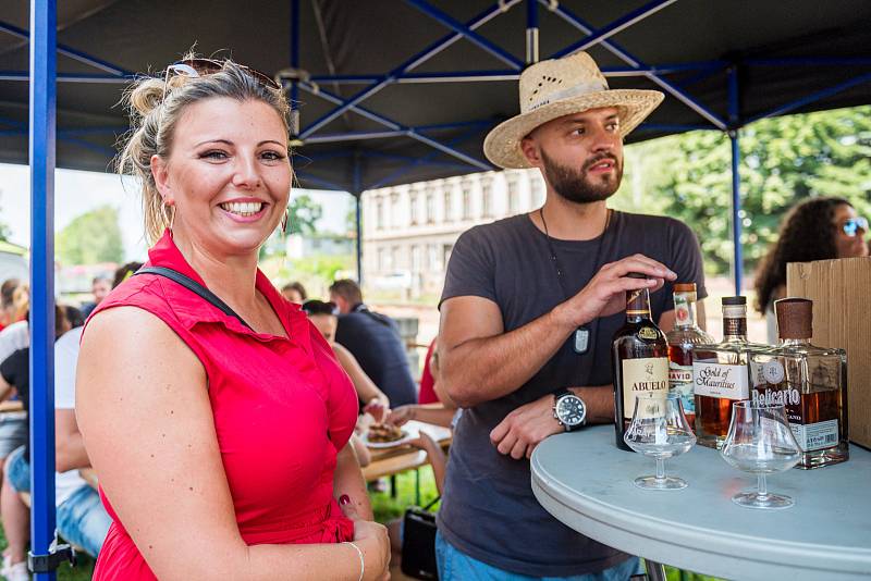 O první ročník trutnovského street food pikniku byl velký zájem.