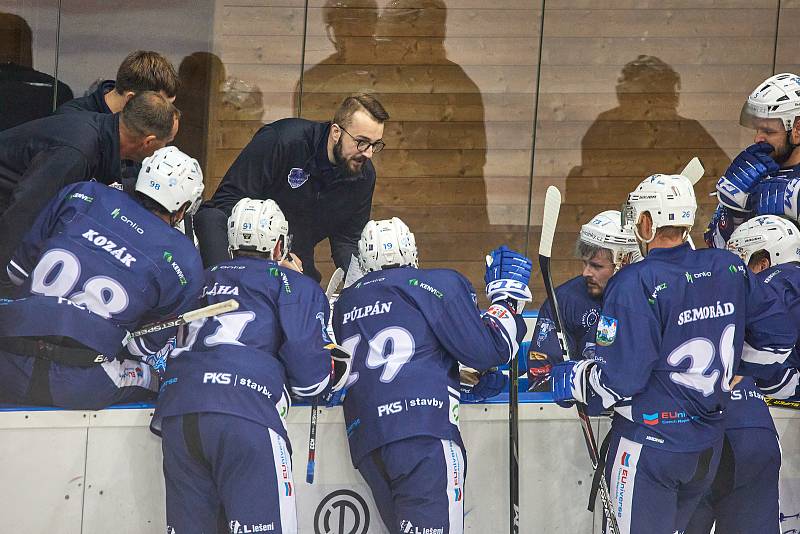 Hokejisté Trutnova na úvod sezony přehráli rivala ze Dvora Králové nad Labem.