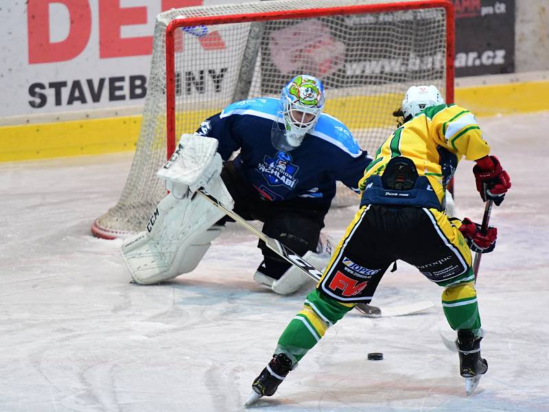 Hokejové derby Dvůr Králové - Vrchlabí 3:4.