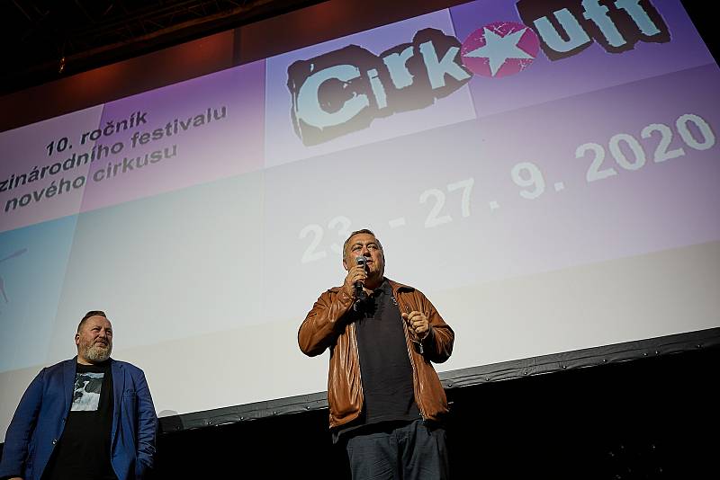 Desátý ročník mezinárodního festivalu Cirk-UFF v Trutnově přinesl skvělou podívanou.