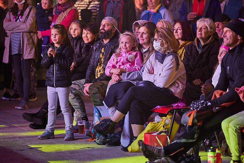 Desátý ročník mezinárodního festivalu Cirk-UFF v Trutnově přinesl skvělou podívanou.