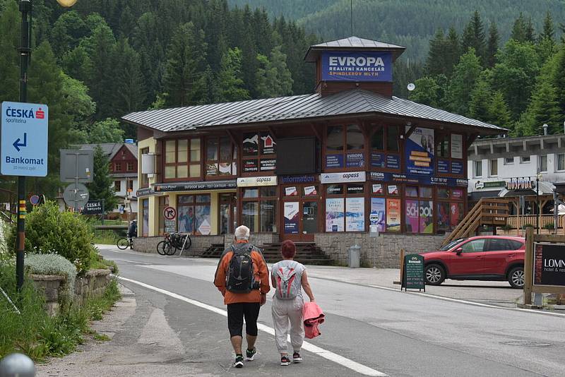 Záměrem nového starosty Martina Jandury je vrátit Špindlerovu Mlýnu punc prosperujícího a nejlepšího střediska Česka a zároveň v něm udržet trvale žijící obyvatele.