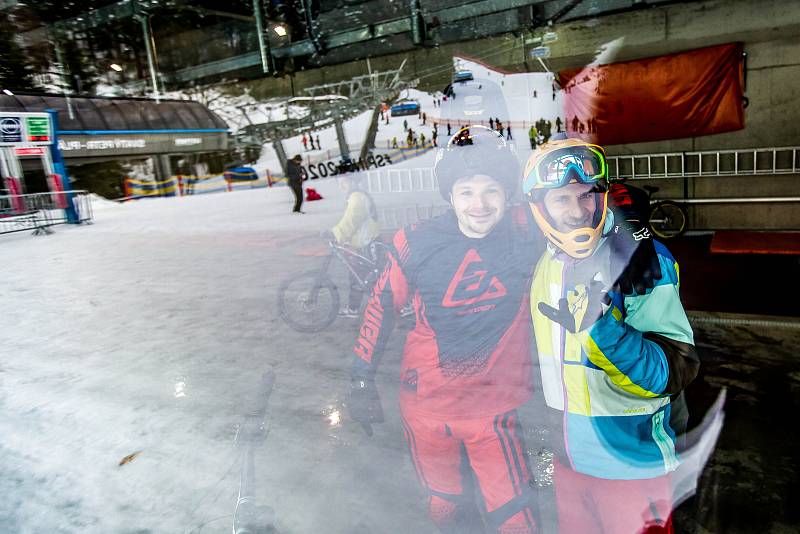 Chinese DownHill 2020 ve Špindlerově Mlýně.