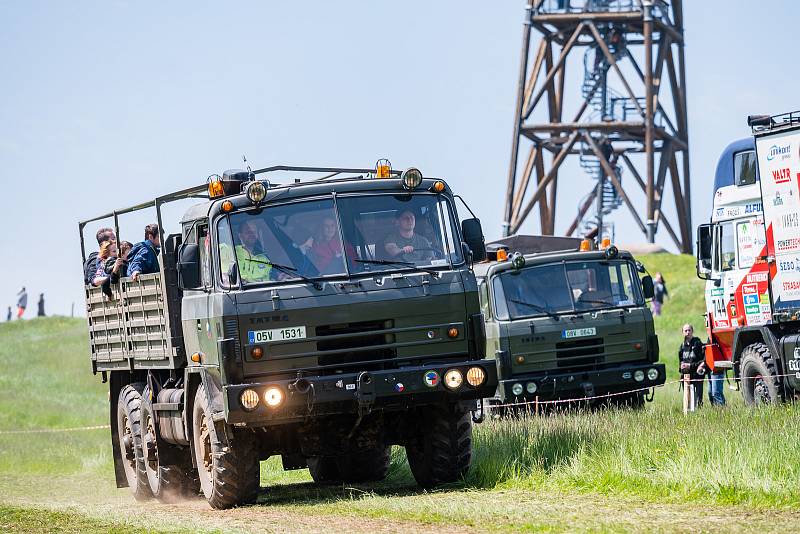 Na Stachelbergu u Trutnova se konal v sobotu sraz vojenské techniky.