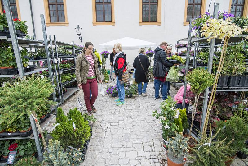 Zahradnické trhy na nádvoří barokního areálu Hospitálu Kuks.