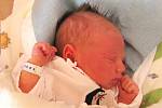 ANTONÍN KOPECKÝ se narodil 2. března ve 14.18 hodin rodičům Kateřině a Liborovi. Vážil 3,79 kilogramu a měřil 51 centimetrů. S bráchou Matějem mají společný domov v Trutnově. 