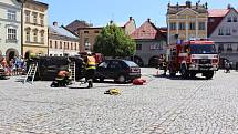 Slavnostní předání hasičského vozidla CAS 20 v Hostinném.
