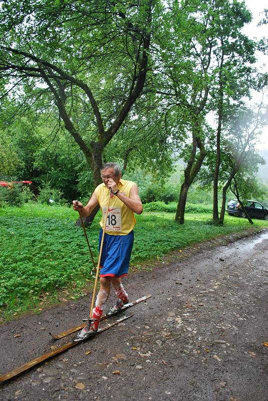 V srpnu na lyžích. V Havlovicích uspořádali letní běh na běžkách.