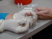 S testováním uživatelů návykových látek na covid-19 začalo v pondělí Kontaktní centrum RIAPS Trutnov.