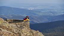 Druhý prodloužený květnový víkend využila řada lidí k výletům do hor a turistickým túrám v Krkonoších.