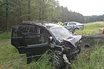 Smrtí dvou lidí skončila středeční havárie v úseku silnice mezi obcemi Choustníkovo Hradiště a Kocbeře.