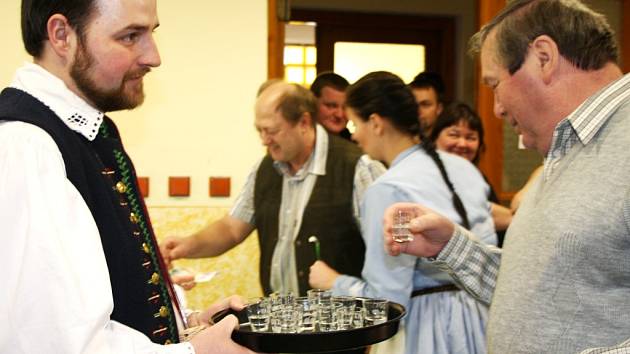 Košt slivovic v Havlovicích - březen 2012