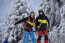 V pátek 1. prosince začala lyžařská sezona v Krkonoších na Černé hoře.