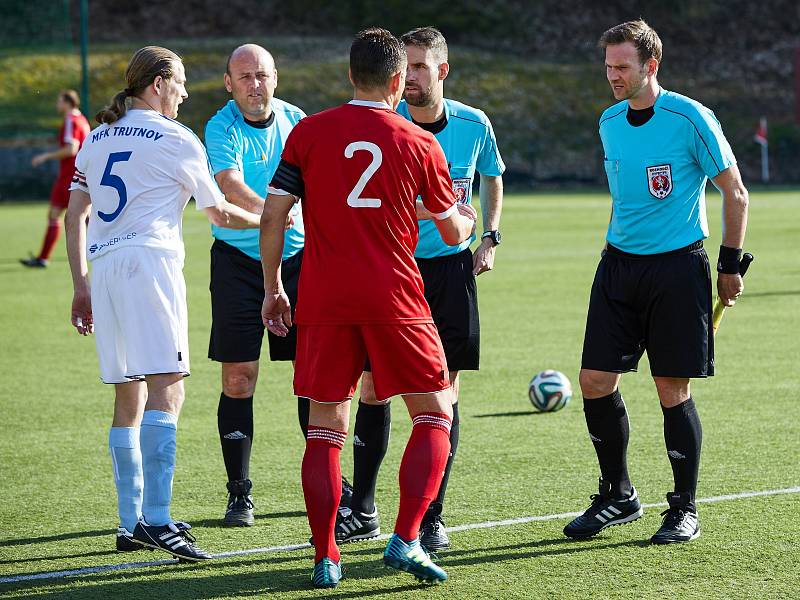 Divizní fotbalové derby: MFK Trutnov - TJ Dvůr Králové nad Labem.