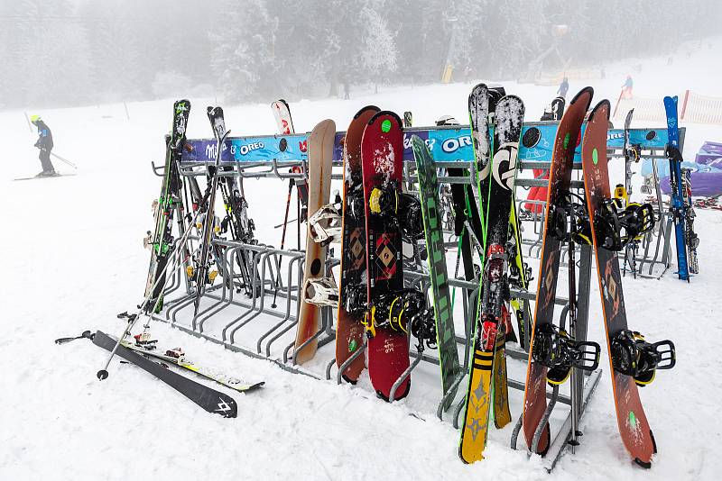 Skiareál Malá Úpa zahájil v sobotu 3. prosince 2022 lyžařskou sezonu.