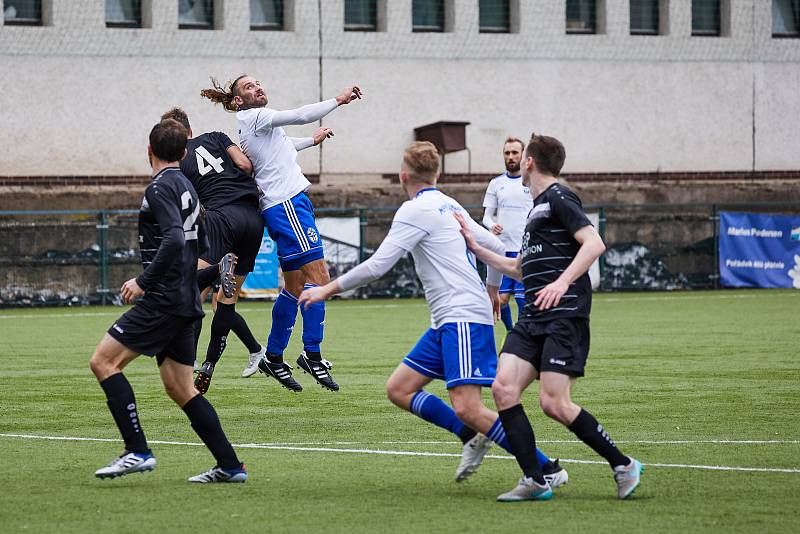 Fotbalisté Trutnova na domácím hřišti přehráli soupeře z Českého Brodu 2:0.