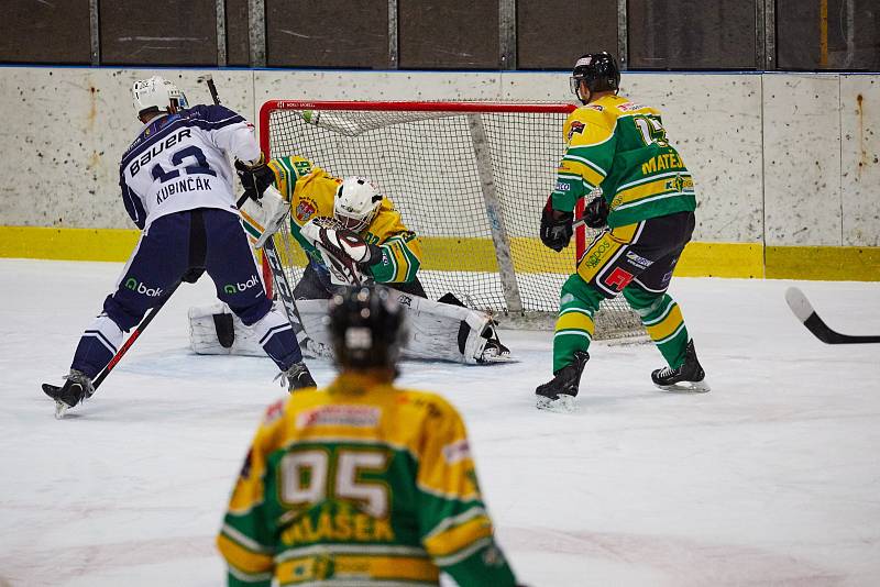 Hokejové derby Trutnov - Dvůr Králové (1:2 po prodl.)