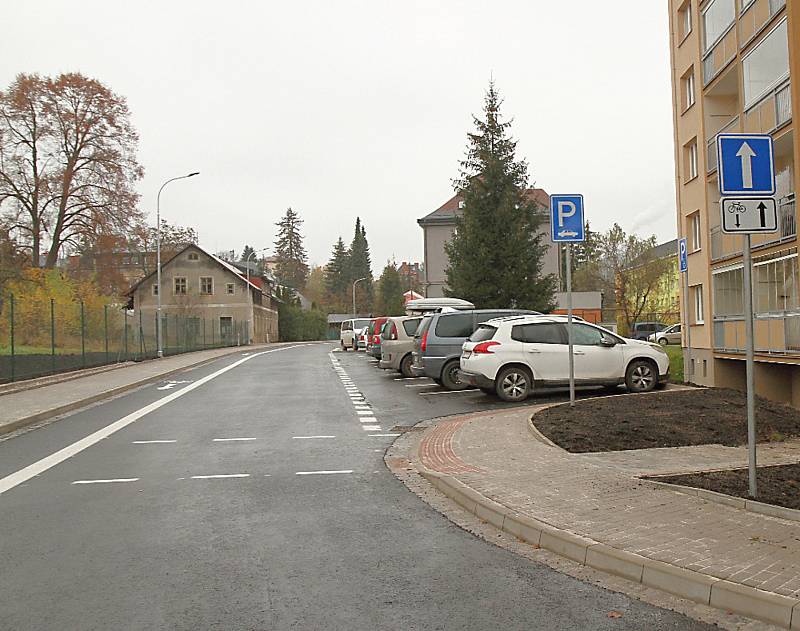 Vrchlabí dokončilo rekonstrukci ulice U Nemocnice za 16 milionů korun.