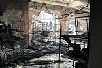 Rozsáhlý požár totálně zničil výrobní halu firmy Hilding Anders Česká republika v Roztokách u Jilemnice.