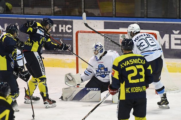 Západní skupina druhé hokejové ligy nabídla v sobotu zápasy 18. kola. Vrchlabští hokejisté se podruhé v řadě představili na vlastním ledě.