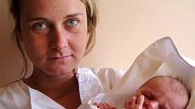 LINDA KOPECKÁ se narodila 1. září ve 21.36 hodin mamince Marcele. Vážila 2,84 kg a měřila 48 cm. Spolu s bráškou Samuelem mají domov v Teplicích nad Metují.