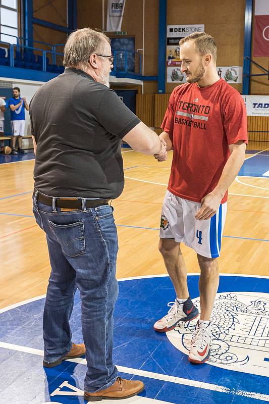 Sedmdesát na závěr. Velká postava trutnovského basketbalu zaznamenala v posledním utkání rekordní počet bodů.