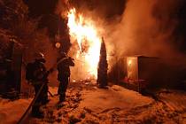 Požár chatky v Libči