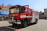 Slavnostní předání hasičského vozidla CAS 20 v Hostinném.