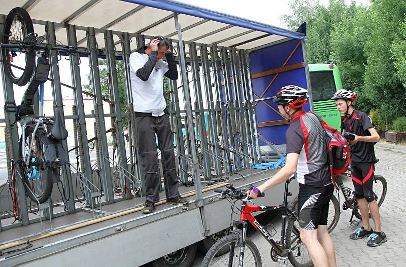 První letošní jízda krkonošských cyklobusů.