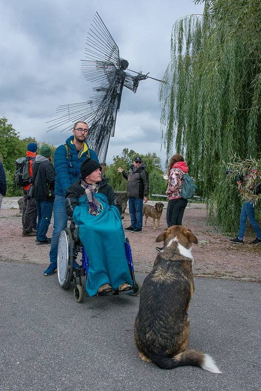 Černobyl na kolečkách. O výpravě týmu vozíčkáře Jana Duška ze Dvora Králové nad Labem do Černobylu, Kyjeva a Karpat vznikl dokumentární film.