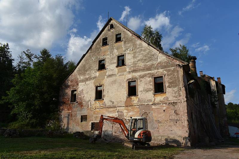 Architekt Josef Smutný pokračuje v obnově památkově chráněného pivovaru v Rudníku.