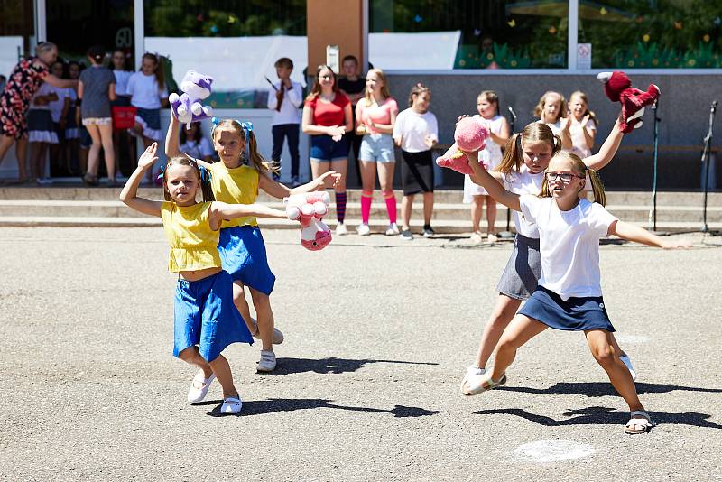 Oslavy 60. výročí základní školy v Rudníku.