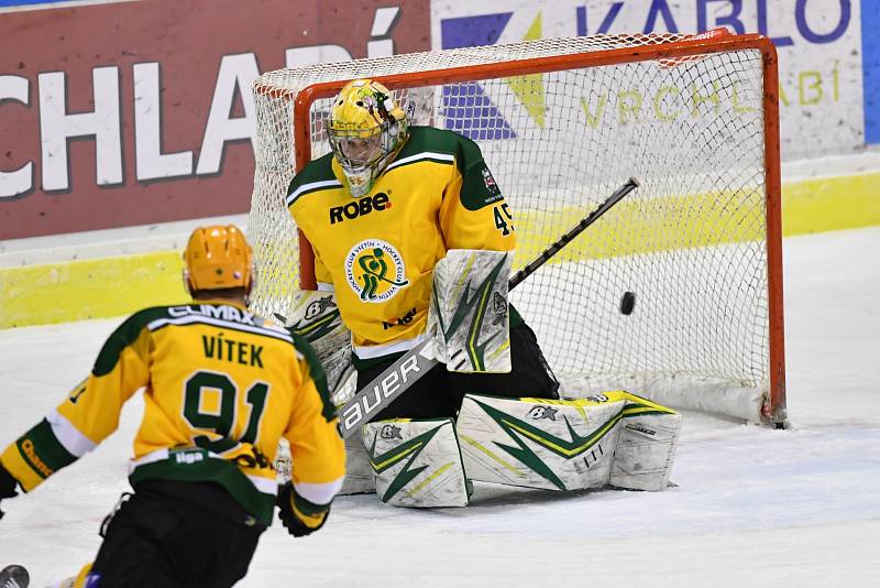 Čtvrtfinále play off hokejové Chance ligy: HC Stadion Vrchlabí - VHK Robe Vsetín.