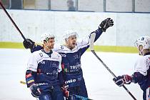 Druholigové hokejové derby Trutnov - Vrchlabí (7:0).